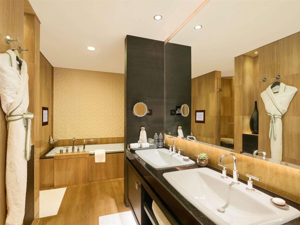 Interior fit out contractors dubai